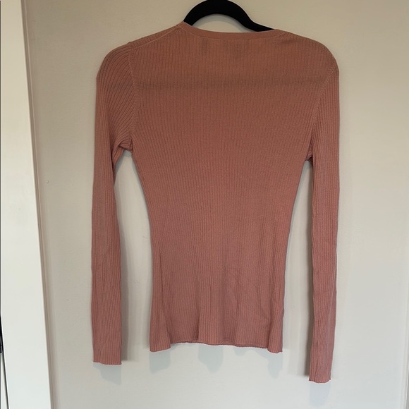 Theory Fitted Ribbed Long Sleeve Merino Wool Pink Sweater Small - Picture 4 of 4